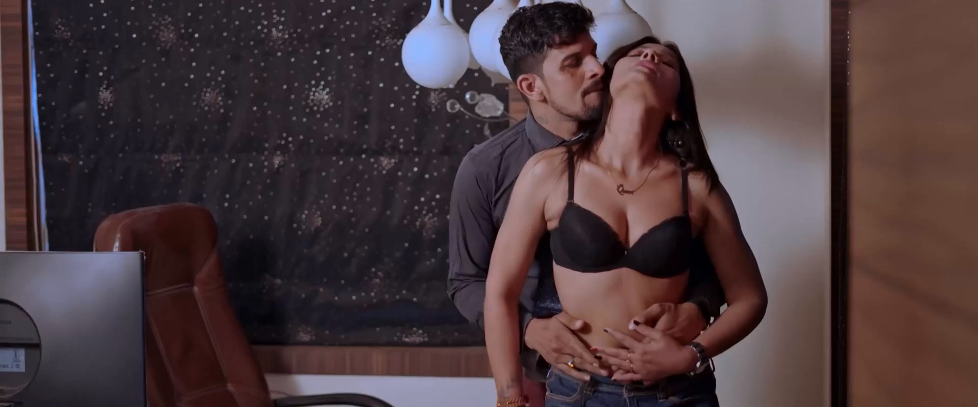Ling X 2023 MoodX S01E03 Hindi Porn Web Series
